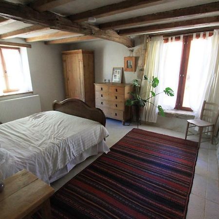 Au Garcin Bed & Breakfast La Romieu Exterior photo