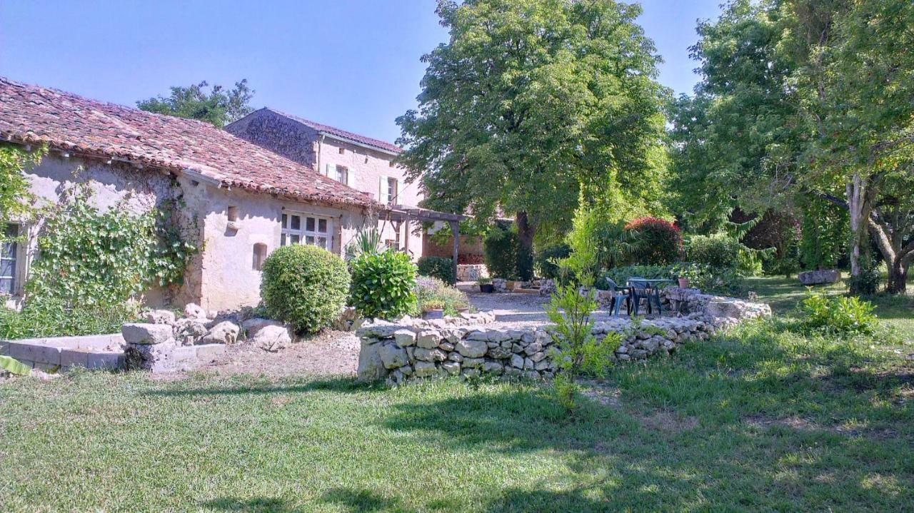 Au Garcin Bed & Breakfast La Romieu Exterior photo