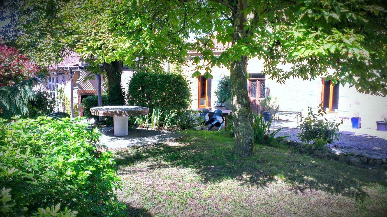 Au Garcin Bed & Breakfast La Romieu Exterior photo