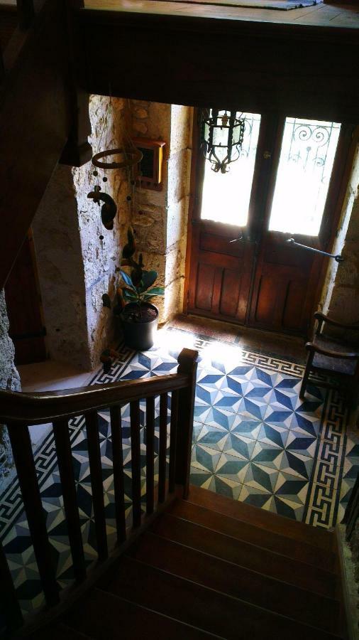 Au Garcin Bed & Breakfast La Romieu Exterior photo