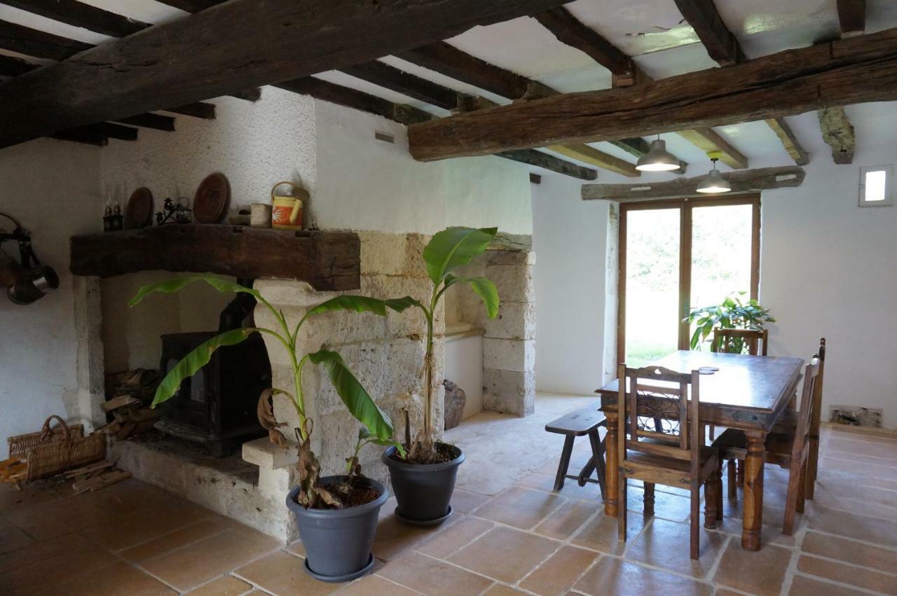 Au Garcin Bed & Breakfast La Romieu Exterior photo
