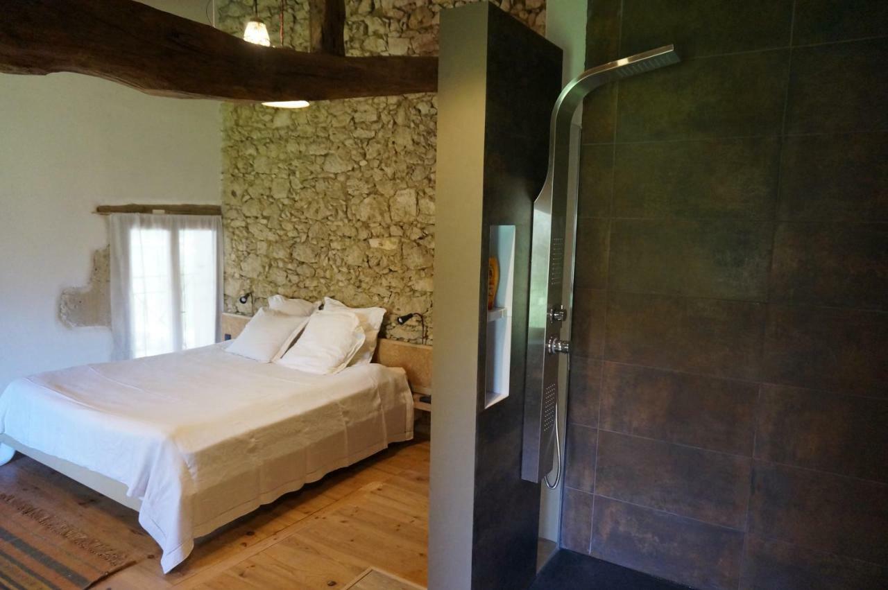 Au Garcin Bed & Breakfast La Romieu Exterior photo
