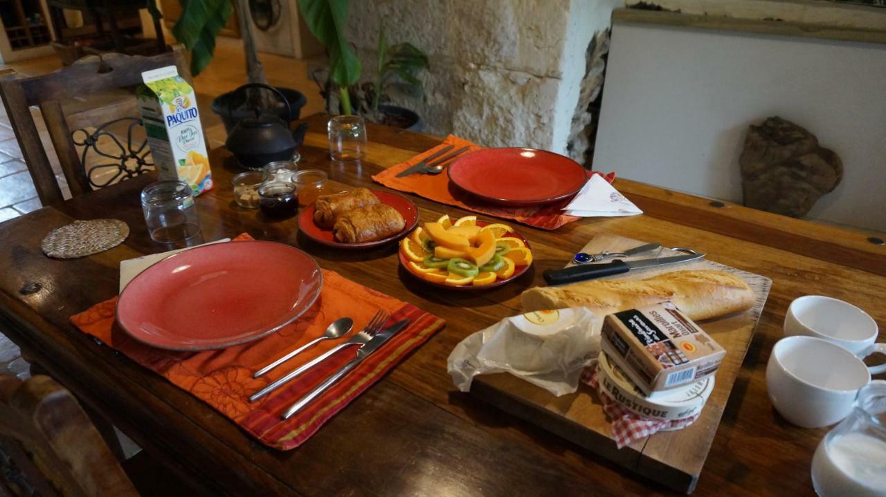 Au Garcin Bed & Breakfast La Romieu Exterior photo